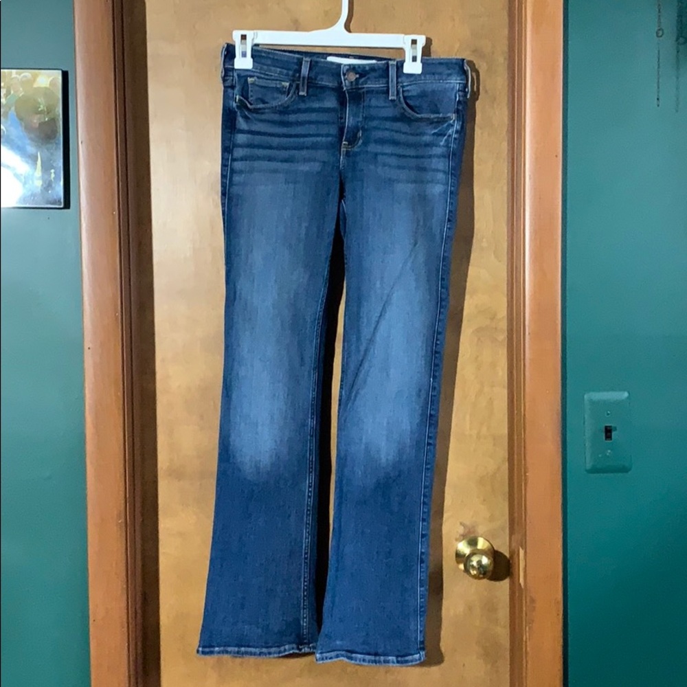 Hollister Jeans size 28
